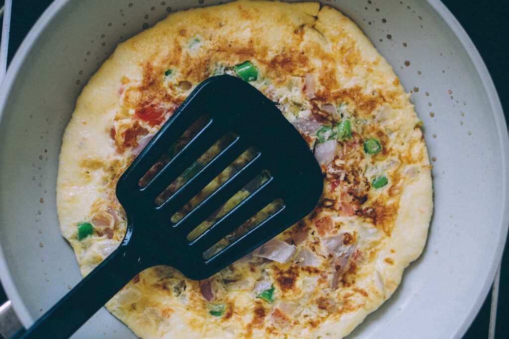 Jak przygotować niepowtarzalny hiszpański omlet z ziemniakami? Ideał na śniadanie